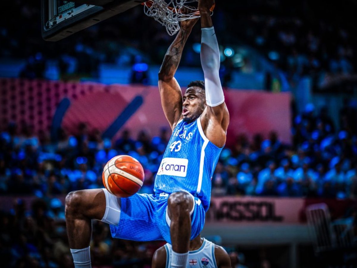 Θανάσης Αντετοκούνμπο: «Έτσι επέστρεψα στους Μπακς» (vid)