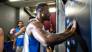 Ευρωμπάσκετ 2025: Το πάθος του Θανάση (vid)