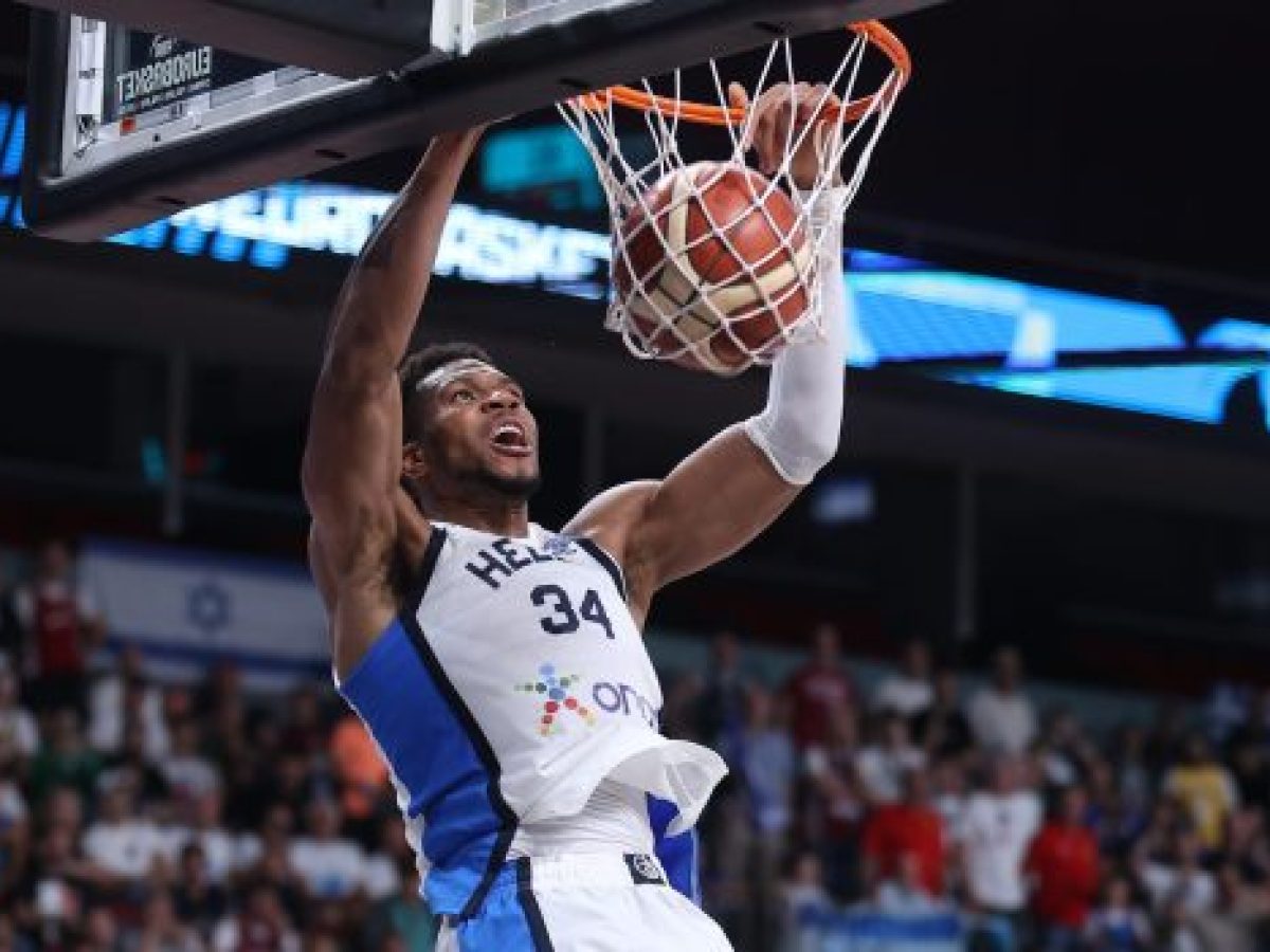 «Ασταμάτητος Αντετοκούνμπο- Ο Greek Freak οδηγεί την Ελλάδα στα προημιτελικά»: Αποθεωτικά