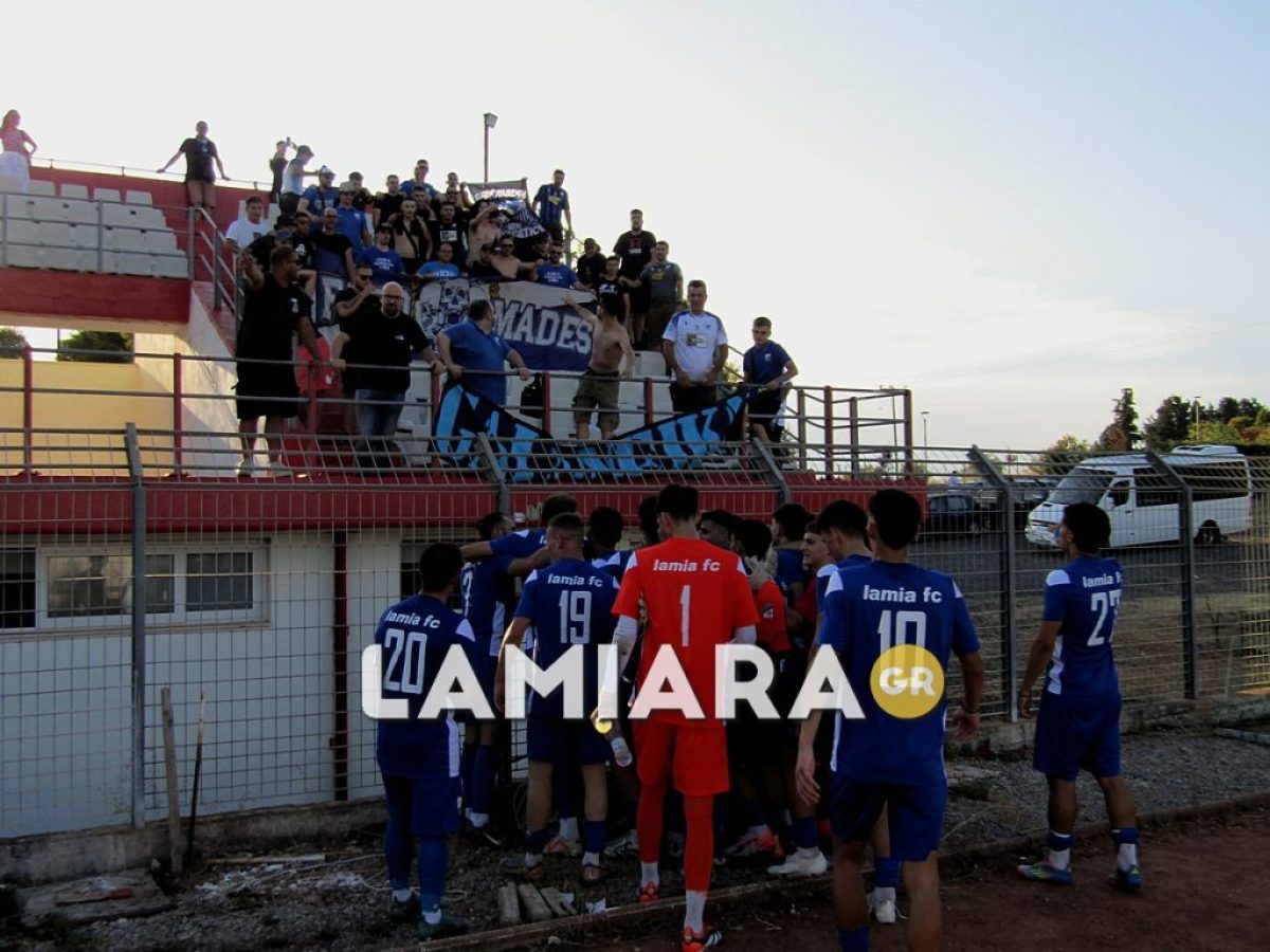 Pics & Vids | To photostory και η αποθέωση από την εξέδρα