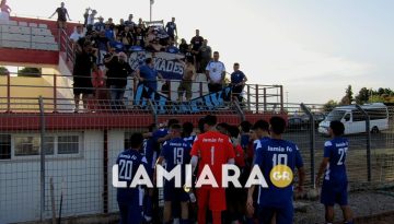 Pics & Vids | To photostory και η αποθέωση από την εξέδρα