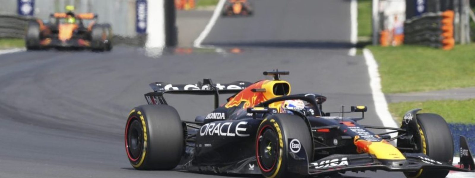 AP25250478356776-scaled-e1757253532275 Ο Φερστάπεν νίκησε τις McLaren στην Μόντσα