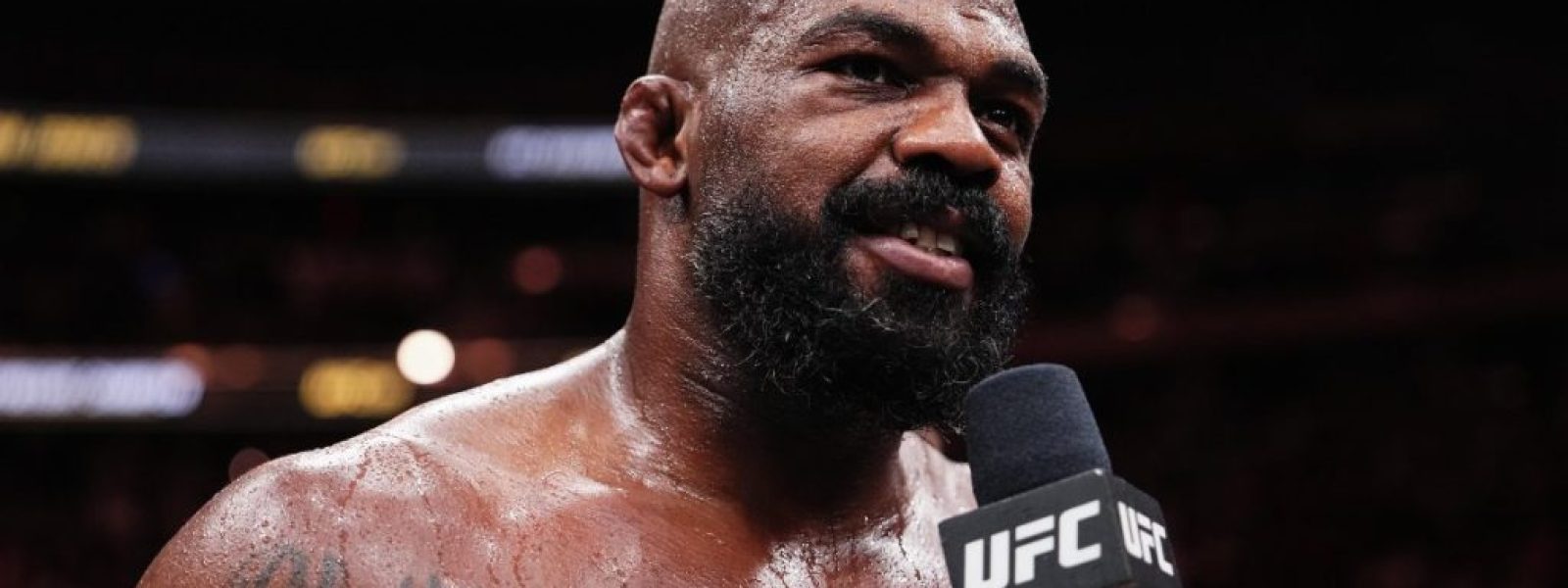 jon-jones-ufc Ο Jon Jones με το κεφάλι μέσα στις προπονήσεις, θέλει να πείσει τον Dana White