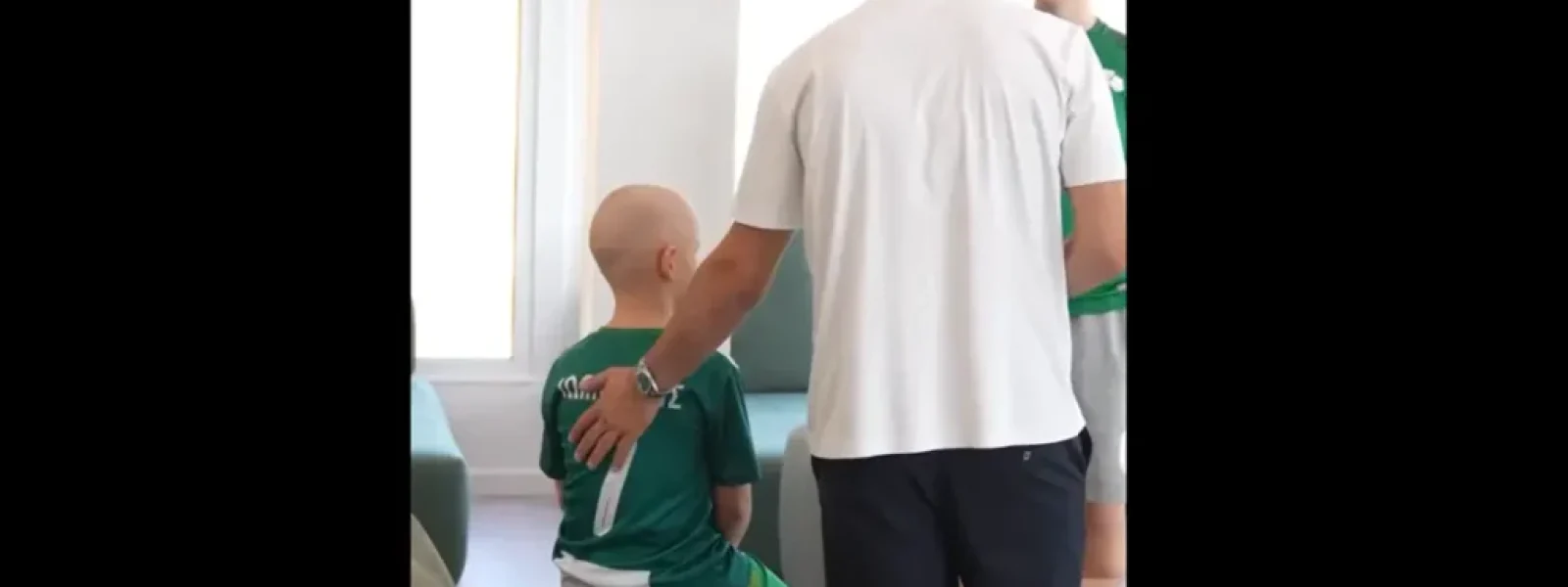 pao-1 Παναθηναϊκός: Ο μικρός Κωνσταντίνος έκανε το όνειρό του πραγματικότητα!