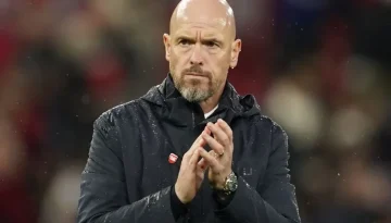 Μπάγερ Λεβερκούζεν: Τέλος ο Τεν Χαχ