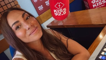 Συμπλήρωσε έναν χρόνο από τον γάμο της με τον σύντροφό της η Ευρυδίκη Βαλαβάνη (ΦΩΤΟ)