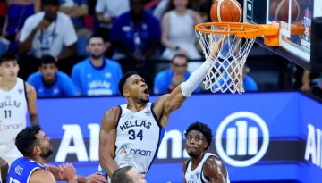Ελλάδα – Ιταλία 75-66 : Κέρδισε χωρίς να πατήσει το γκάζι με 31 του Αντετοκούνμπο!