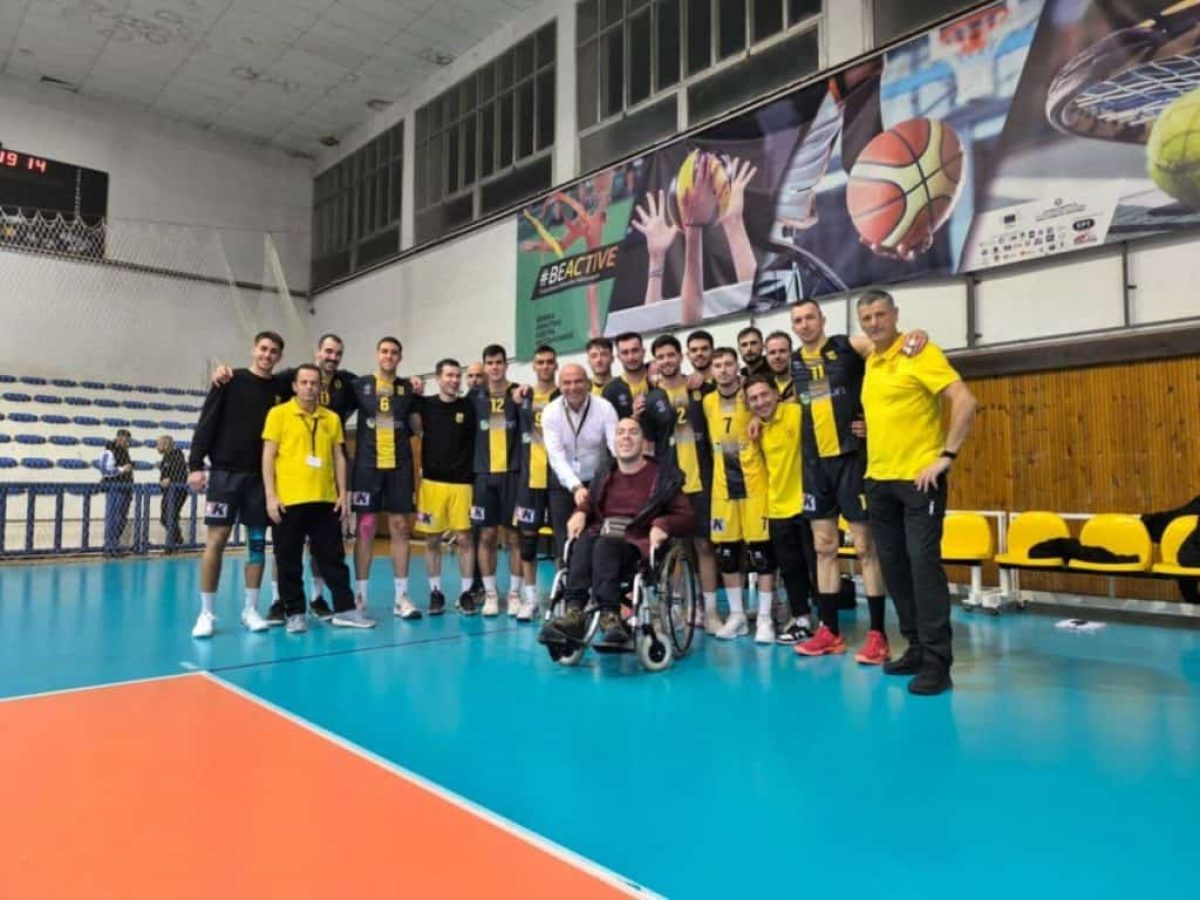 Όμορφη κίνηση της ομάδας βόλεϊ του Άρη