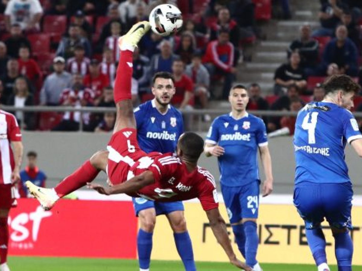 H τέχνη του bicycle kick: Τα εντυπωσιακά ψαλιδάκια του Ελ Κααμπί (vids)