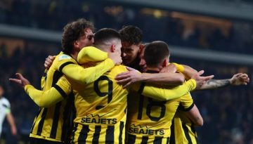 ΑΕΚ – ΟΦΗ 2-1: Ανατροπή και… Καλά «ΑΕΚούγεννα» στην κορυφή!