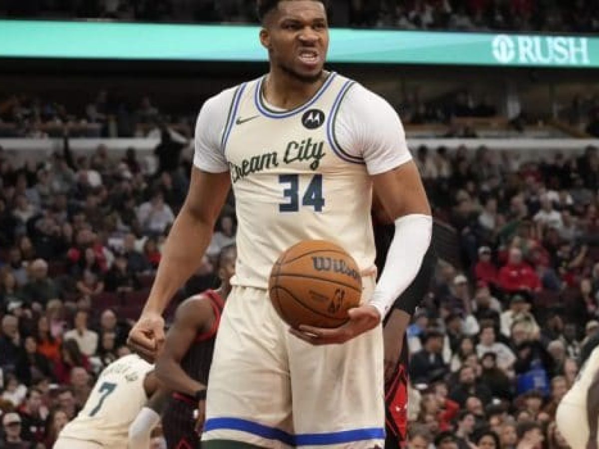 Το «I’m f@cking back» του Αντετοκούνμπο και το μήνυμα προς τους Μπακς (vids)