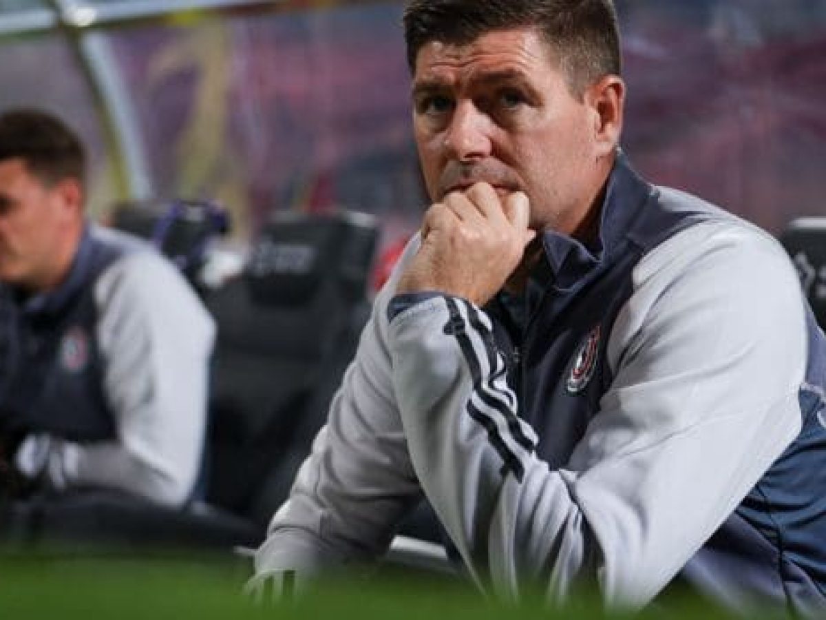 Τζέραρντ: Υποκλίθηκε στον κορυφαίο μέσο – «Λατρεύω τον Ράις»