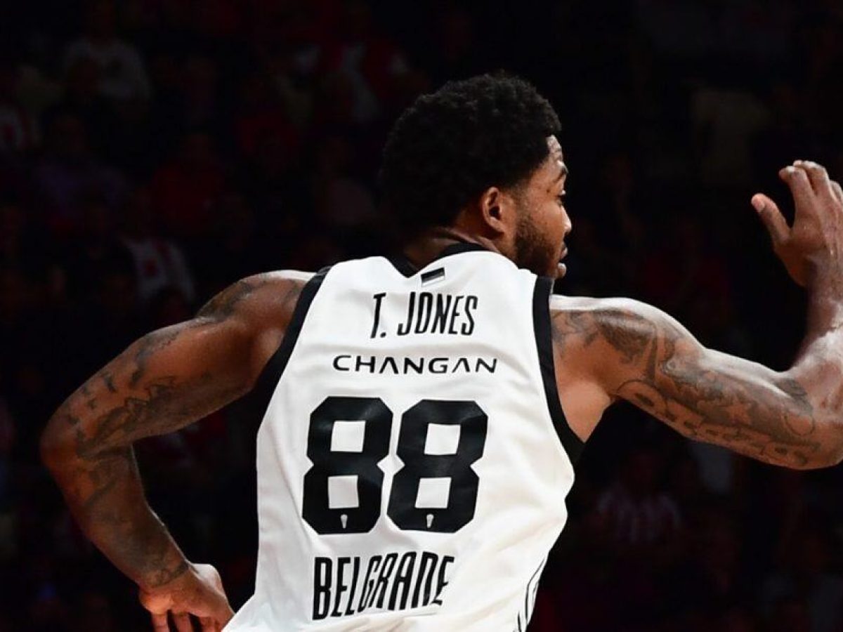 Μεγάλη ανατροπή με Ταϊρίκ Τζόουνς – «Θέλει να κάνει δικό της»