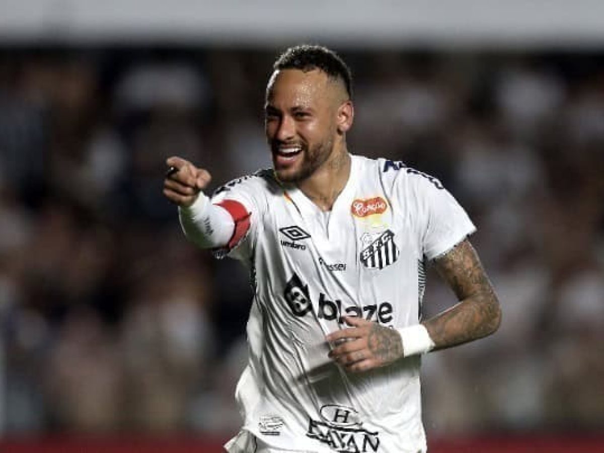 Χειρουργείο και ανανέωση για τον Νεϊμάρ