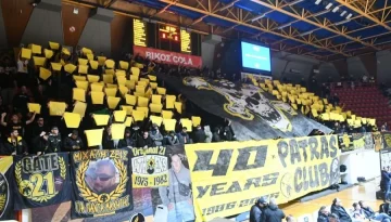 Εισιτήριο με χαρακτήρα και σούπερ εξέδρα