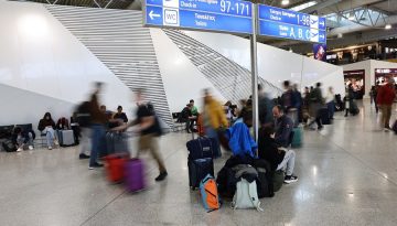 Μπλακ άουτ στα αεροδρόμια: Τι αποζημιώσεις δικαιούνται οι επιβάτες