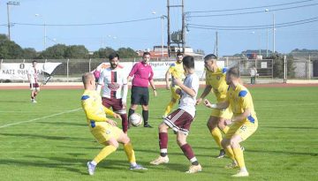 Η Ζάκυνθος κέρδισε 3-0 τον Ερμή Μελιγούς, δεν έπεισε, αλλά “αγόρασε” λίγο χρόνο για να βελ