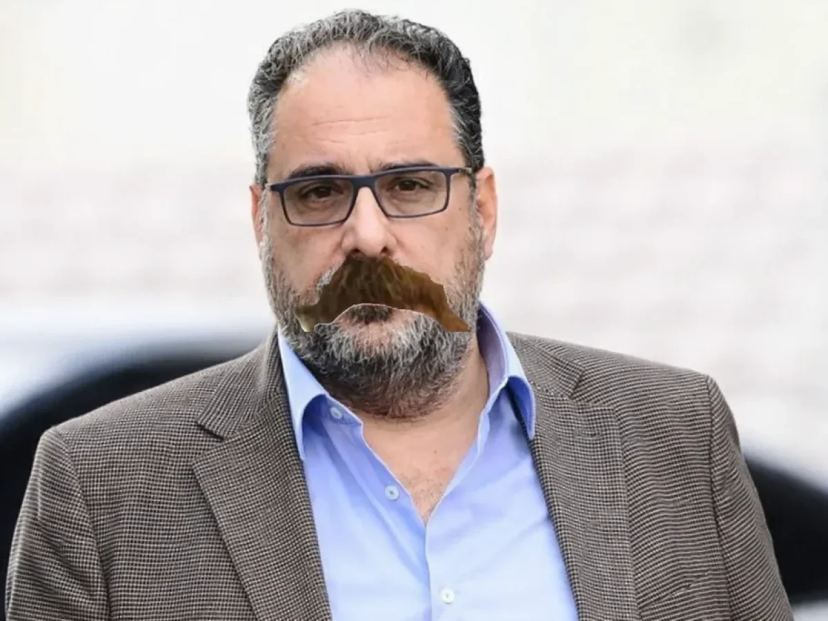 Φραπεδαεκάρχης!