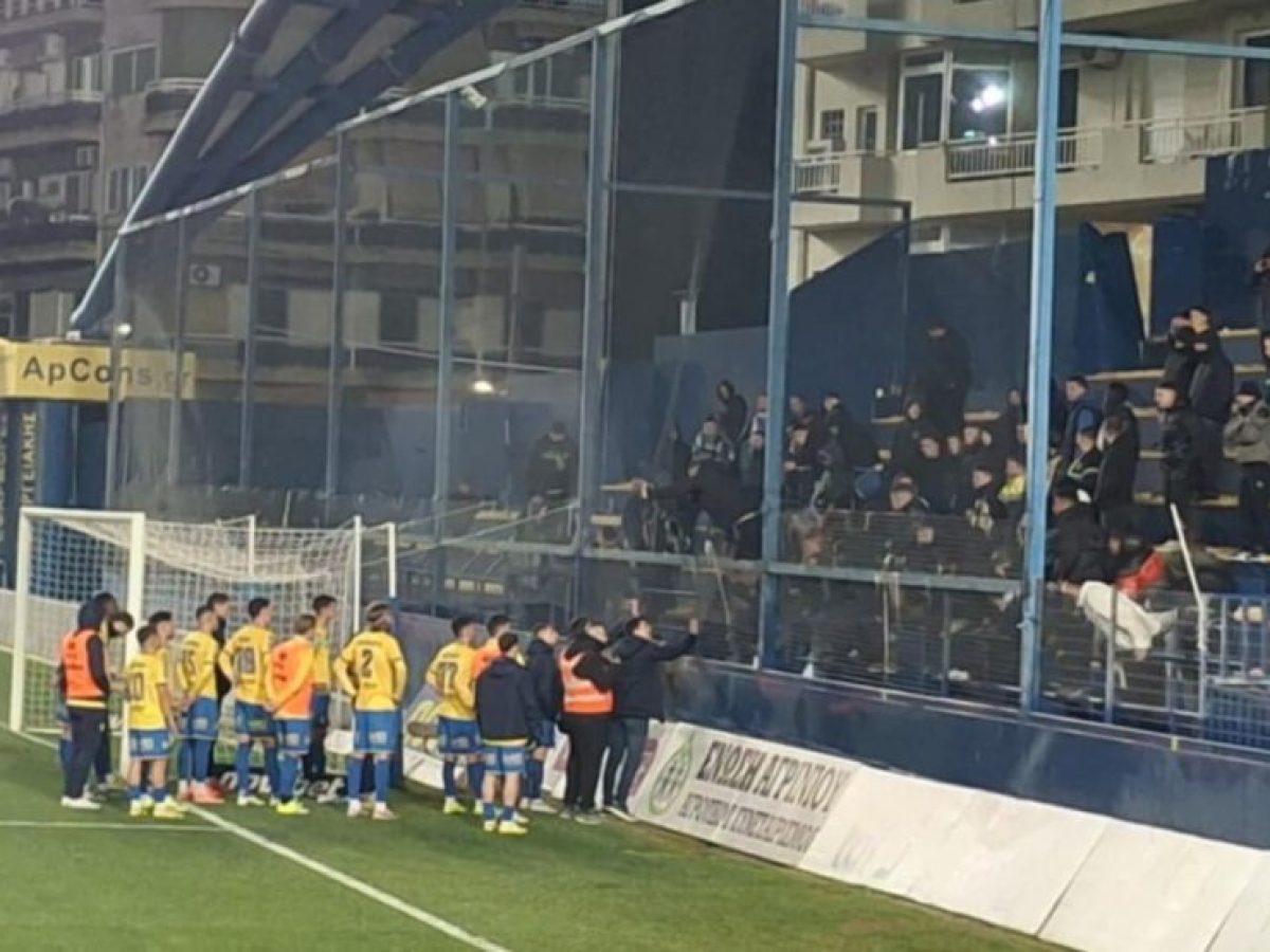 Οι παίκτες του Παναιτωλικού άκουσαν τα παράπονα των οργανωμένων (βίντεο)