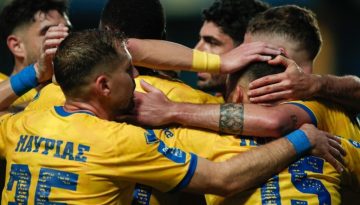 Με σημαντικές επιστροφές, νέα πρόσωπα και απουσίες στη Θεσσαλονίκη ο Παναιτωλικός