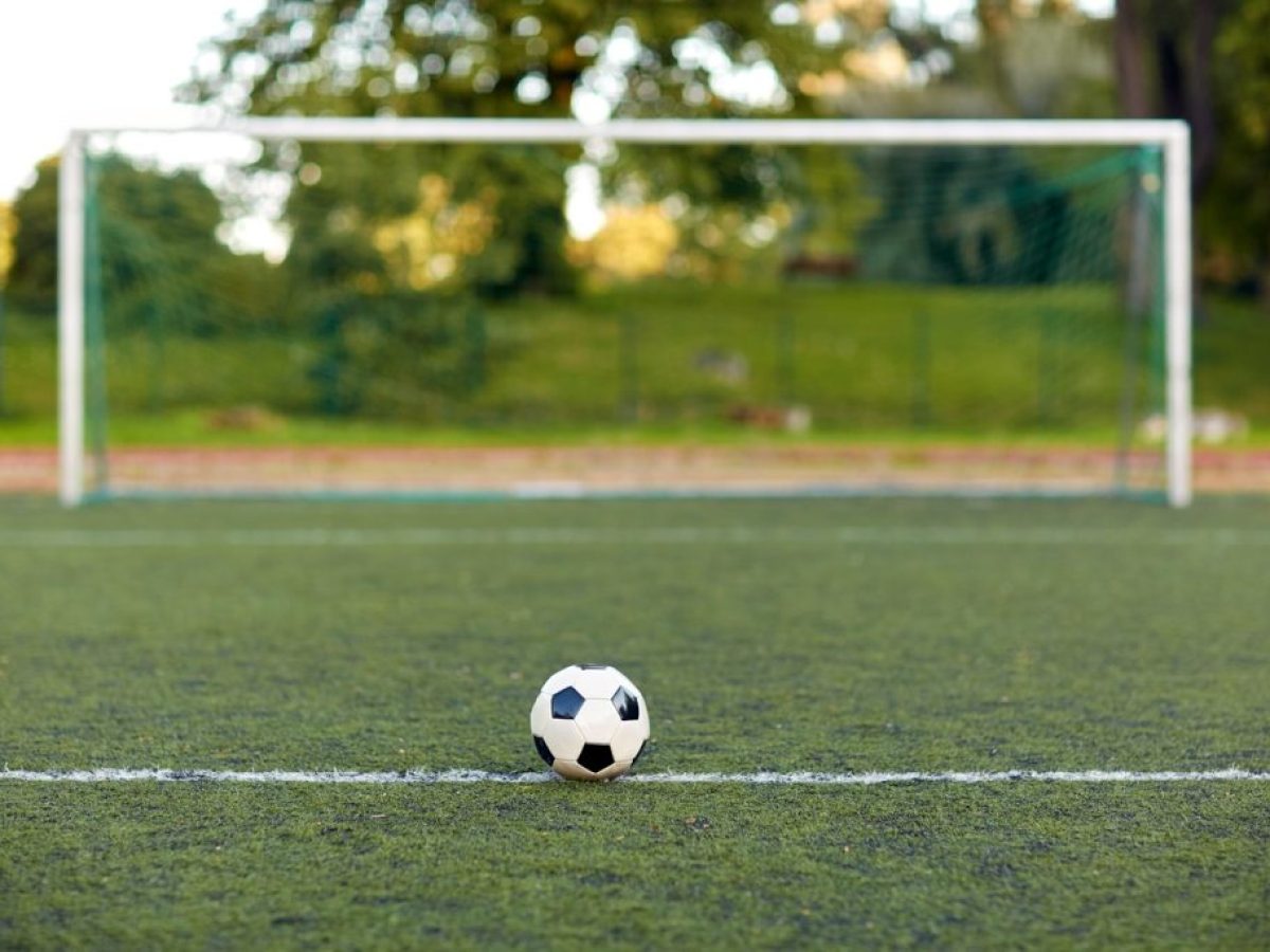 Νότος: Νίκες για τα φαβορί…