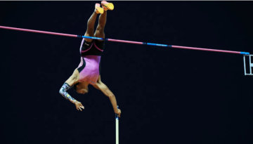 «Ιπτάμενος» Καραλής… πέταξε πάνω από τα 6 μέτρα στο Λιεβέν της Γαλλίας