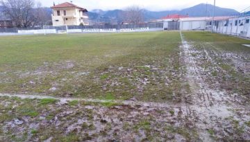Σε κάκιστη κατάσταση το γήπεδο της Ελασσόνας!