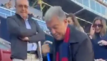 Ο Λαπόρτα έπιασε τις σφουγγαρίστρες στο Καμπ Νου (VIDEO)