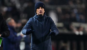 Λουτσέσκου: «Η ομάδα παρουσιάζεται ξεζουμισμένη»