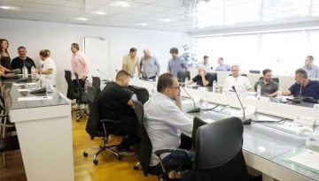 Το αναλυτικό πρόγραμμα των play of και play out της SL2