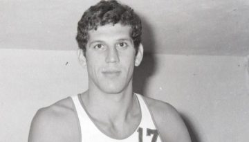 Θρήνος στο ελληνικό μπάσκετ: Πέθανε ο θρυλικός Βασίλης Γκούμας
