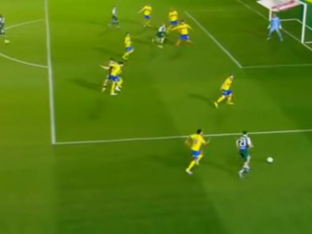 Το πέναλτι – μαρς που δεν δόθηκε στον Παναθηναϊκό σημάδεψε την τραγική διαιτησία του Τσιμε