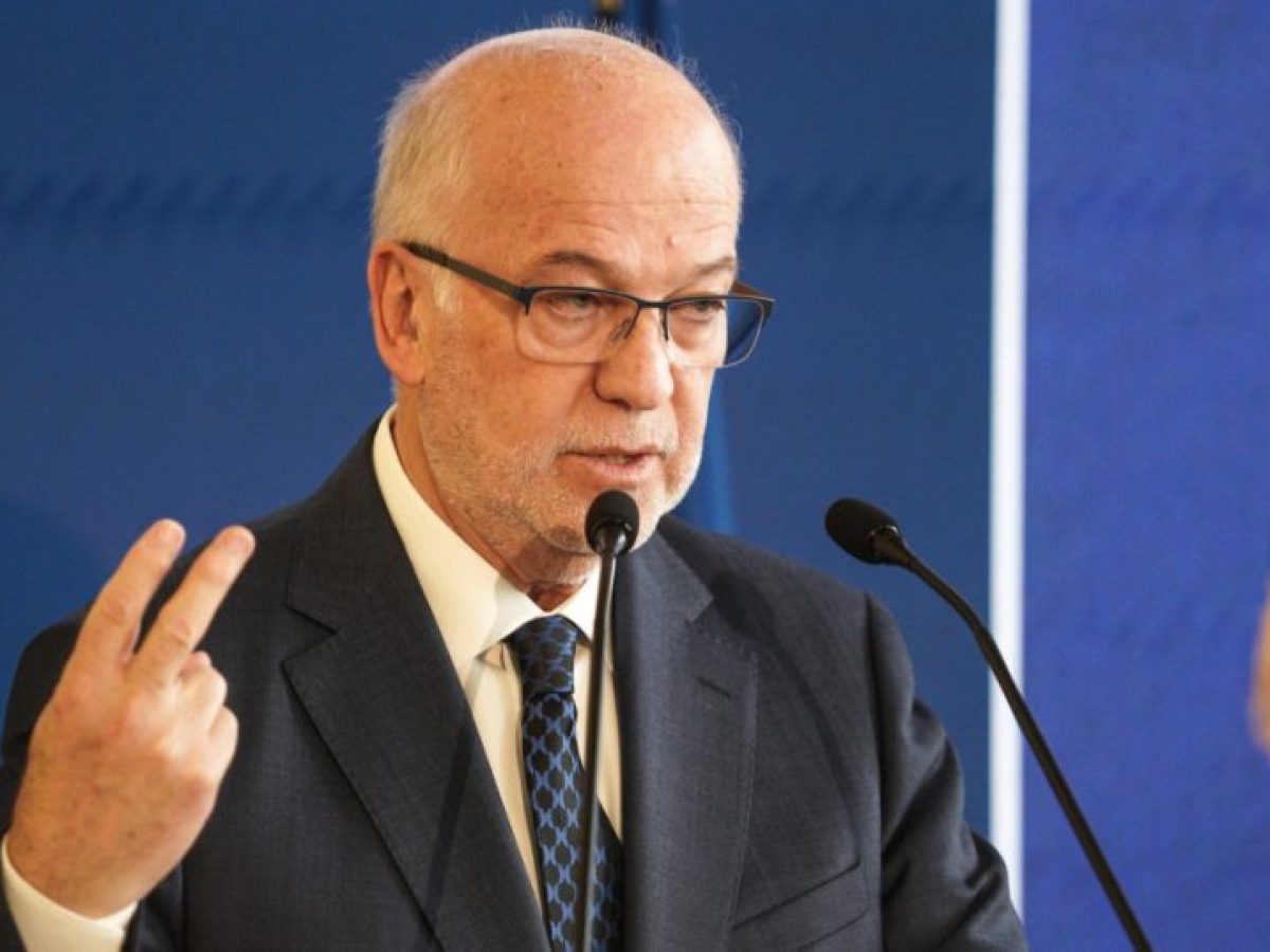 Τέμπη: Έκθετος ο Φλωρίδης – Όταν έλεγε πως η αίθουσα είναι “κατάλληλη”