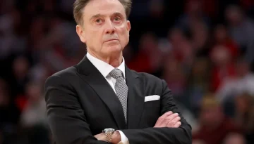 Η… υπεράνθρωπη αντίδραση του Πιτίνο στην επική πρόκριση του Κολεγίου του (vids)