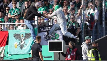 Απίστευτο σκηνικό στη Γερμανία: Οπαδοί αποσύνδεσαν το VAR! (video)