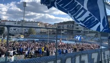 Συγκινητικές στιγμές στο τελευταίο ματς του ΠΑΣ στις επαγγελματικές κατηγορίες: Οπαδοί και