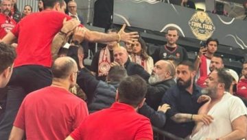 Μαρινάκης: «Με έφτυσε και τον χαστούκισα» – Δημητριάδης: «Μου έβρισε τη μάνα, του έριξα γρ