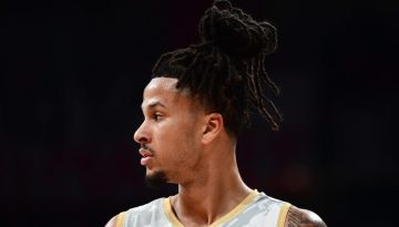 Δύο ομάδες της EuroLeague ασχολούνται με την περίπτωση του Ματ Στραζέλ