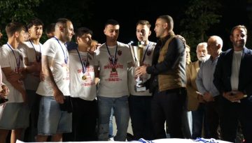 &Gamma;&iota;ό&rho;&tau;&alpha;&sigma;&epsilon; &pi;&rho;&omega;&tau;ά&theta;&lambda;&eta;&mu;&alpha; &kappa;&alpha;&iota; ά&nu;&omicron;&delta;&omicron; &eta; &Theta;ή&beta;&alpha; &ndash; &Beta;ί&nu;&tau;&epsilon;&omicron;