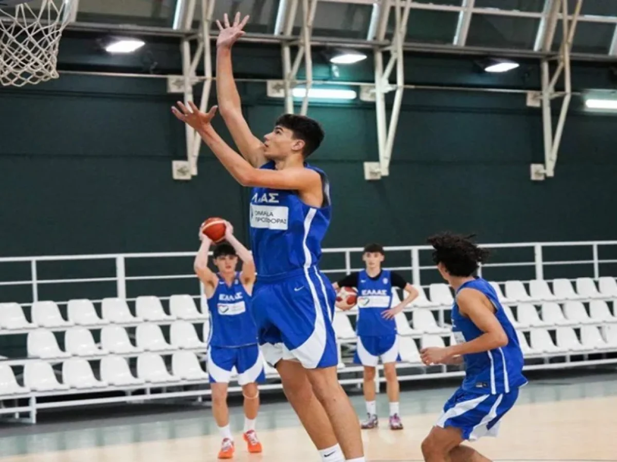 Στην προετοιμασία της Εθνικής Ομάδας ο Γιάννης Δόμπολης του Άτλαντα Ιωαννίνων! | Super-FM