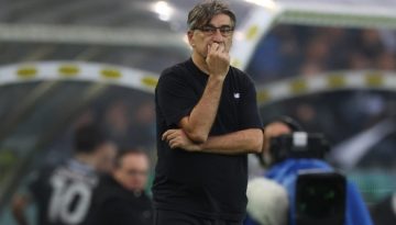 &Alpha;&nu;&alpha;&lambda;&alpha;&mu;&beta;ά&nu;&epsilon;&iota; &tau;&eta; &Mu;ό&nu;&tau;&sigma;&alpha; &omicron; &Gamma;&iota;&omicron;ύ&rho;&iota;&tau;&sigmaf;