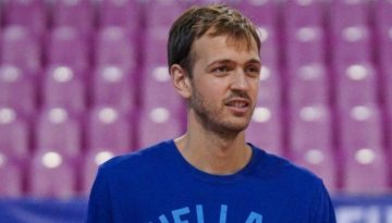 Καλούδης: «Η Εθνική Νέων πρωταγωνιστεί, μπορούμε να πετύχουμε καλά πράγματα»