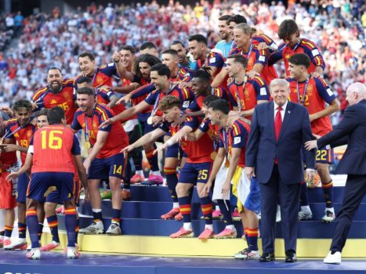 Το «you’re a champ» του Τραμπ, το «photobomb» και η στιγμή με Μέσι και Ρομέρο – to10.gr