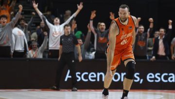 Κοστέλο: Συνεχίζει σε ομάδα της Ιαπωνίας! (pic) | ebasket.gr