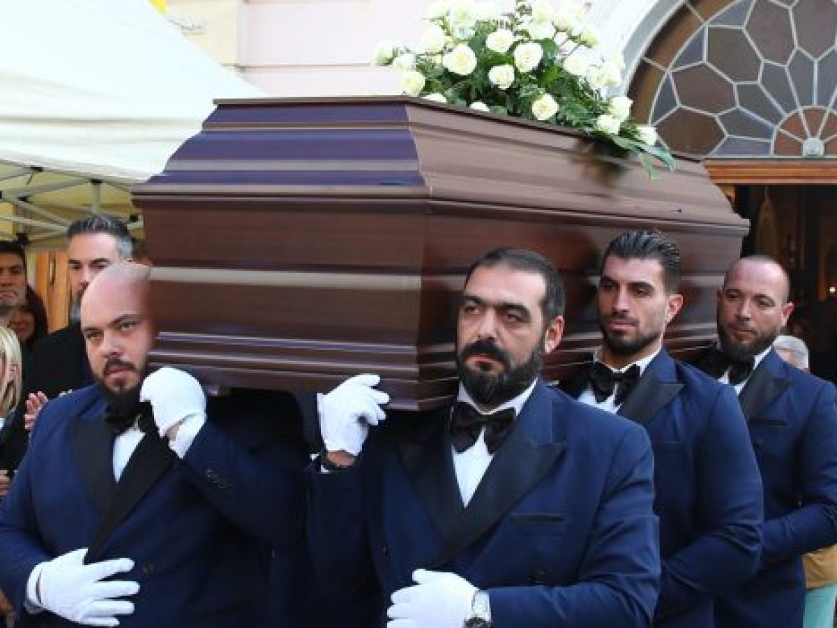 &Tau;&omicron; &epsilon;&lambda;&lambda;&eta;&nu;&iota;&kappa;ό &mu;&pi;ά&sigma;&kappa;&epsilon;&tau; &alpha;&pi;&omicron;&chi;&alpha;&iota;&rho;έ&tau;&eta;&sigma;&epsilon; &tau;&omicron;&nu; &Sigma;&omicron;ύ&lambda;&eta; &Mu;&alpha;&rho;&kappa;ό&pi;&omicron;&upsilon;&lambda;&omicron; (pics) &ndash; to10.gr