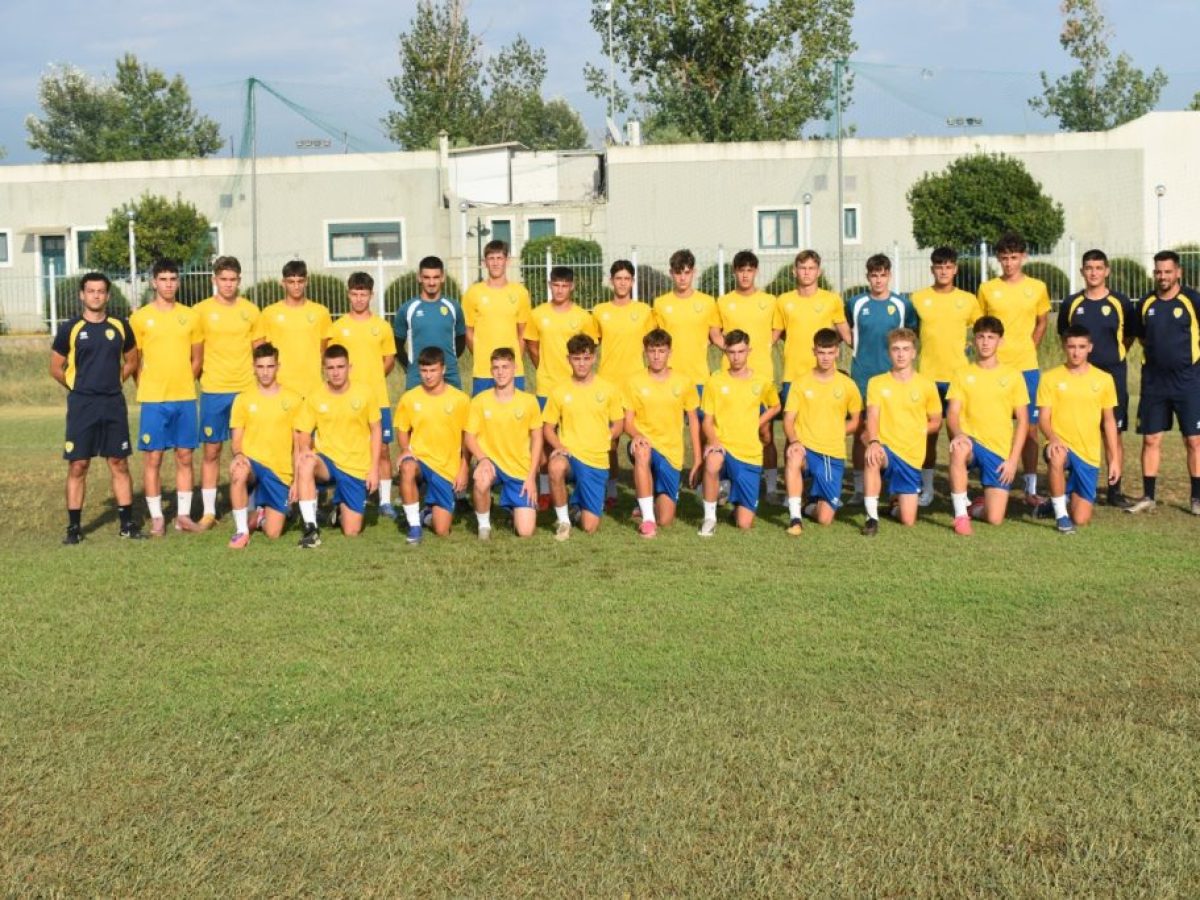 &Nu;ί&kappa;&eta;&sigma;&epsilon; &eta; &Kappa;17, έ&chi;&alpha;&sigma;&alpha;&nu; &Kappa;19 &kappa;&alpha;&iota; &Kappa;15