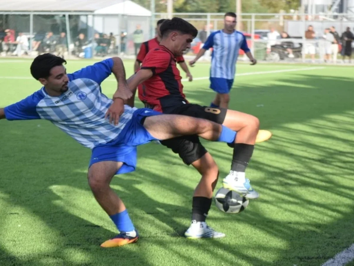 &Pi;ή&rho;&alpha;&nu; &tau;&omicron; &tau;&rho;ί&pi;&omicron;&nu;&tau;&omicron; &omicron;&iota; &Alpha;&mu;&pi;&epsilon;&lambda;ό&kappa;&eta;&pi;&omicron;&iota;, 3-1 &tau;&eta; &Nu;&epsilon;&omicron;&kappa;&alpha;&iota;&sigma;ά&rho;&epsilon;&iota;&alpha; (video) | Super-FM