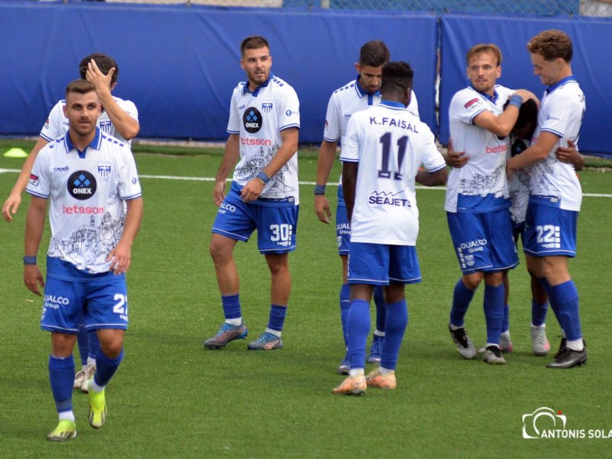 &laquo;&Sigma;ί&phi;&omicron;&upsilon;&nu;&alpha;&sigmaf;&raquo; &eta; &Epsilon;&lambda;&lambda;ά&sigmaf; &Sigma;ύ&rho;&omicron;&upsilon; &sigma;&upsilon;&nu;έ&tau;&rho;&iota;&psi;&epsilon; &mu;&epsilon; 4-1 &tau;&eta; &Zeta;ά&kappa;&upsilon;&nu;&theta;&omicron; | Cyclades24