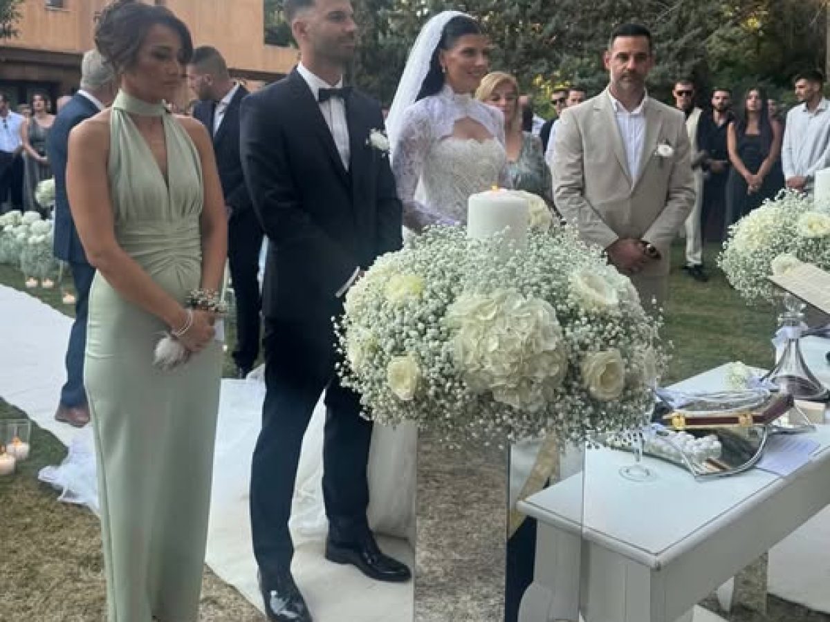 &Pi;&alpha;&nu;&tau;&rho;&epsilon;ύ&tau;&eta;&kappa;&epsilon; &omicron; &alpha;&rho;&chi;&eta;&gamma;ό&sigmaf; &kappa;&alpha;&iota; &pi;&alpha;ί&kappa;&tau;&eta;&sigmaf; &tau;&omicron;&upsilon; &Pi;&alpha;&nu;&theta;&eta;&rho;&alpha;ϊ&kappa;&omicron;ύ, &Sigma;&tau;ά&theta;&eta;&sigmaf; &Lambda;&omicron;ύ&kappa;&alpha; | Cyclades24