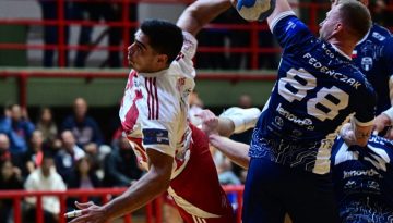 O &Omicron;&lambda;&upsilon;&mu;&pi;&iota;&alpha;&kappa;ό&sigmaf; &kappa;&alpha;&iota; &omicron; &Pi;&Alpha;&Omicron;&Kappa; &pi;ή&rho;&alpha;&nu; &tau;&alpha; &epsilon;&iota;&sigma;&iota;&tau;ή&rho;&iota;&alpha; &gamma;&iota;&alpha; &tau;&eta; &phi;ά&sigma;&eta; &tau;&omega;&nu; &laquo;32&raquo; &tau;&omicron;&upsilon; EHF European Cup
